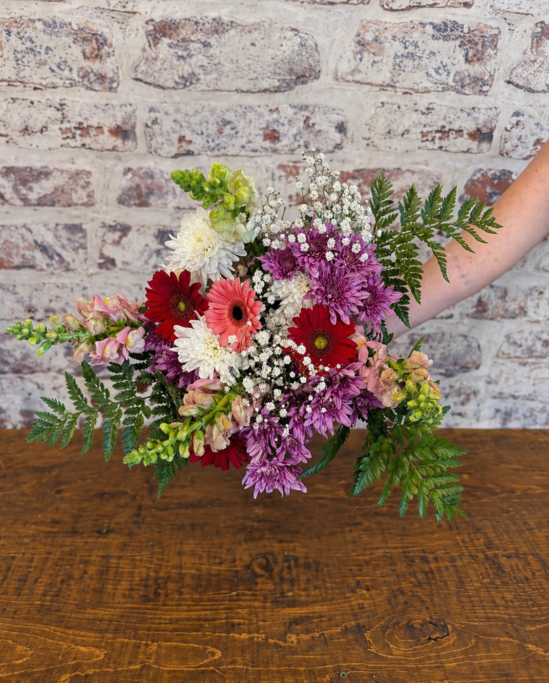 1B. Large Bouquet - Image 2