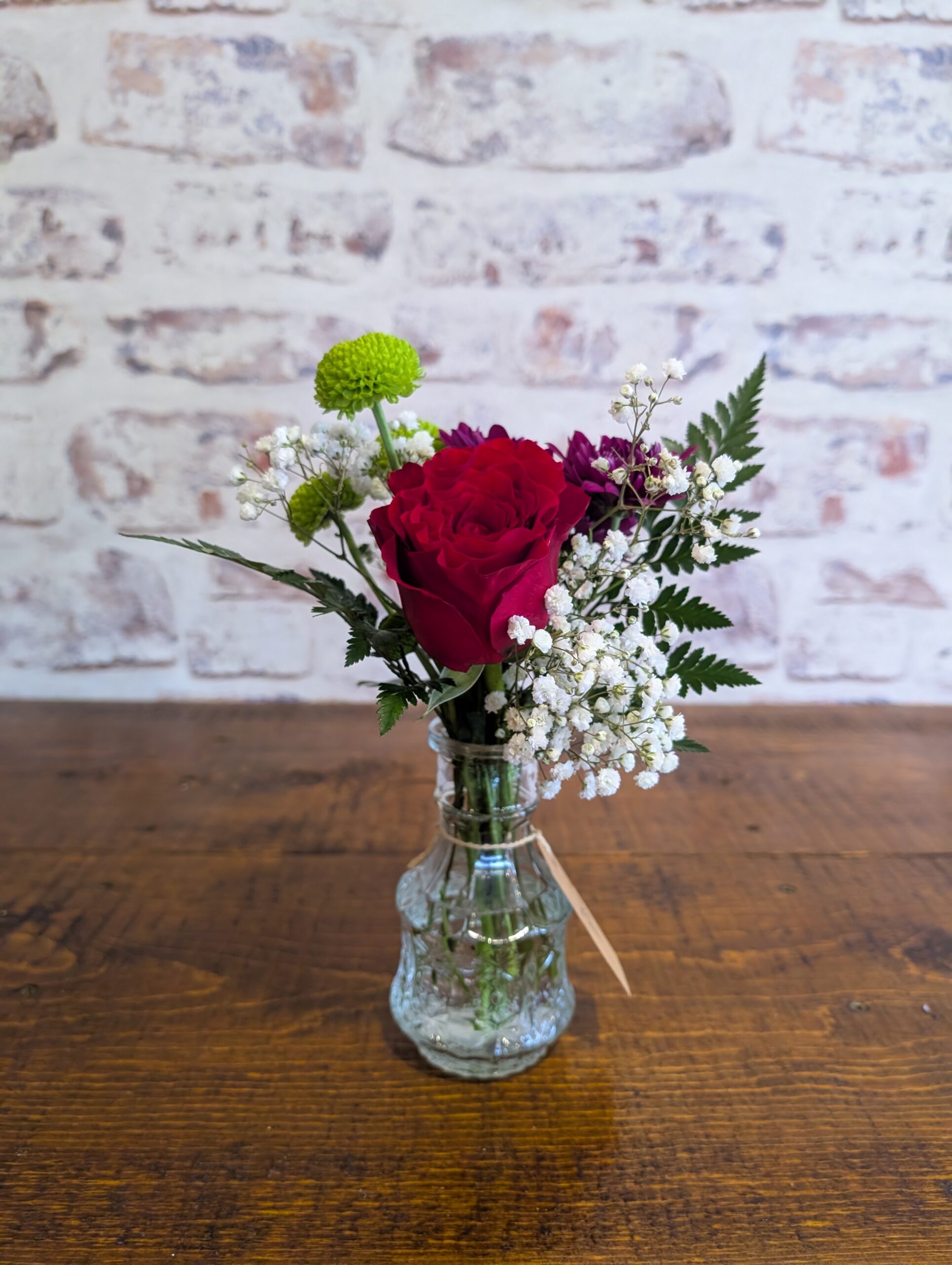 1F. Floral Arrangement Small